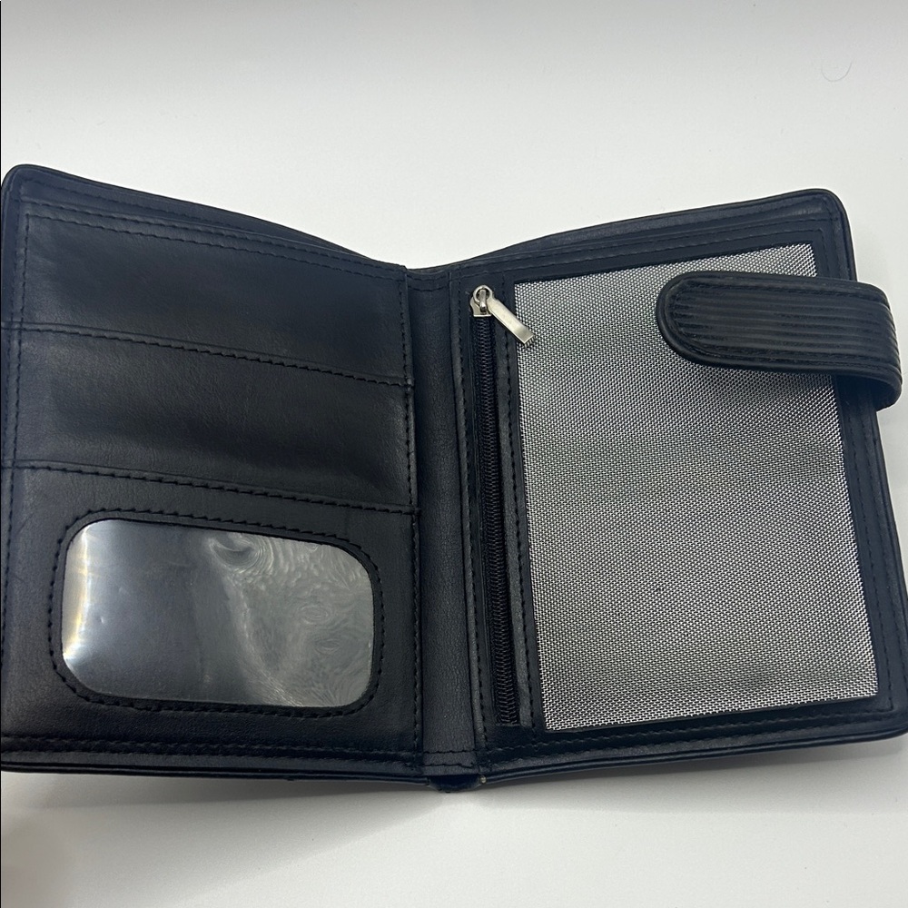 SWING Black Textured Magnetic closure Passport Travel Wallet - Picture 3 of 5